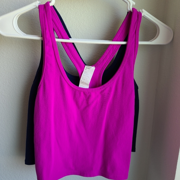 Set of 2 Fabletics  Rylee Tanks - Picture 2 of 5
